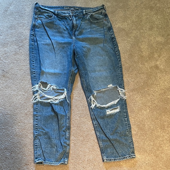 American Eagle Outfitters Ripped Blue Ankle Jeans - Picture 1 of 6
